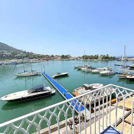 Apartment Riva Destra By Domusextra Ischia